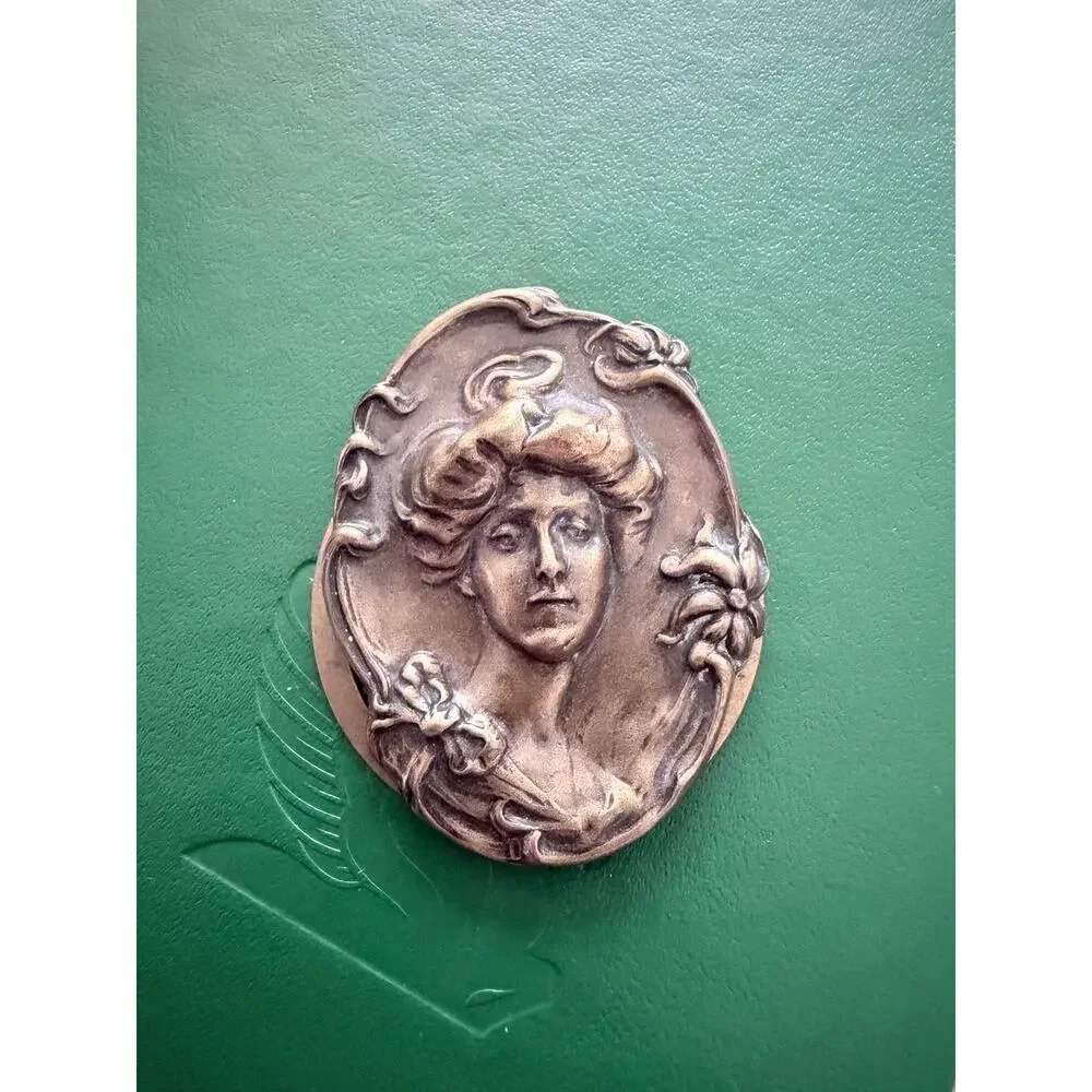 Vintage Brass “Gibson Girl” Art Nouveau-Style Repousse Scarf Clip